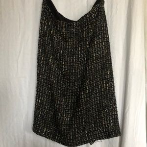 Jones New York sparkle tweed skirt. Black. Sz 4